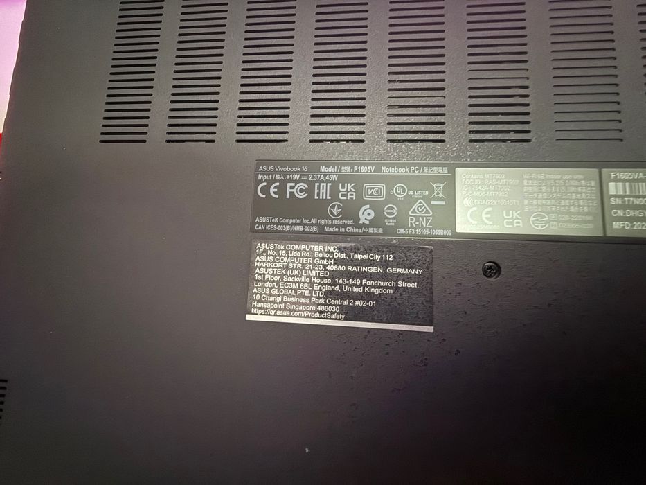 ASUS Vivobook 16 1 TB de SSD. 16 GB de RAM i7