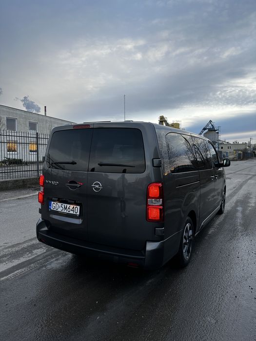 Opel Viavaro (niski przebieg)