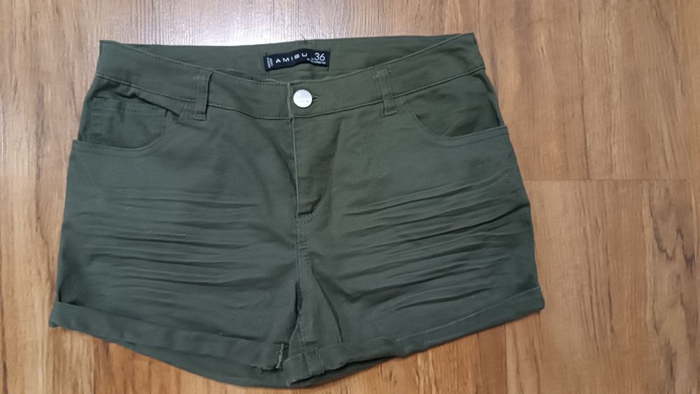 Krótkie spodenki Amisu rozmiar 36 khaki