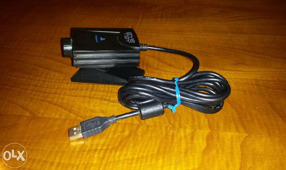 Vendo videojogo EYE TOY PLAY usado para Playstation 2 mais câmara EYE