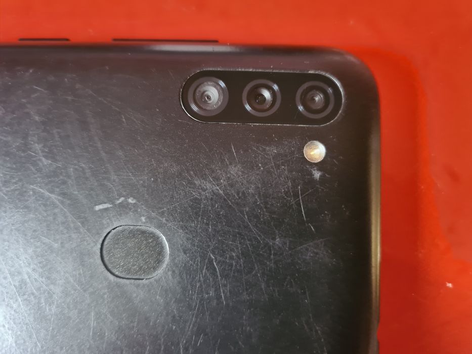 Samsung Galaxy М11. 3/32. Батарея 5000mah. 12Андроид. NFC.