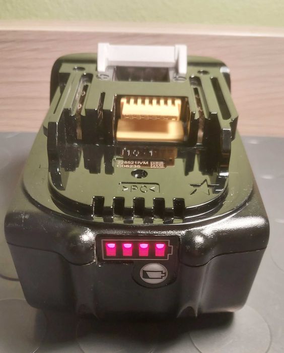 Akumulator Li-Ion Makita 18V 3Ah nieużyany fabryczne opakowanie