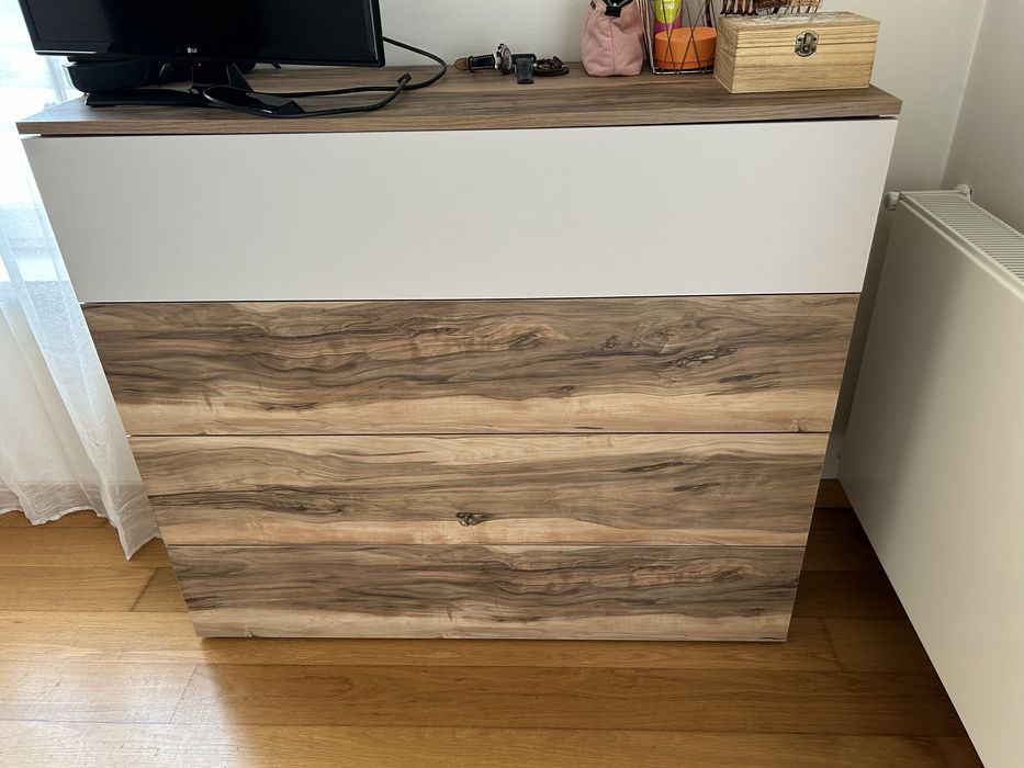 Conjunto de quarto ( cama, colchao, estrado, 2 mesas e comoda)