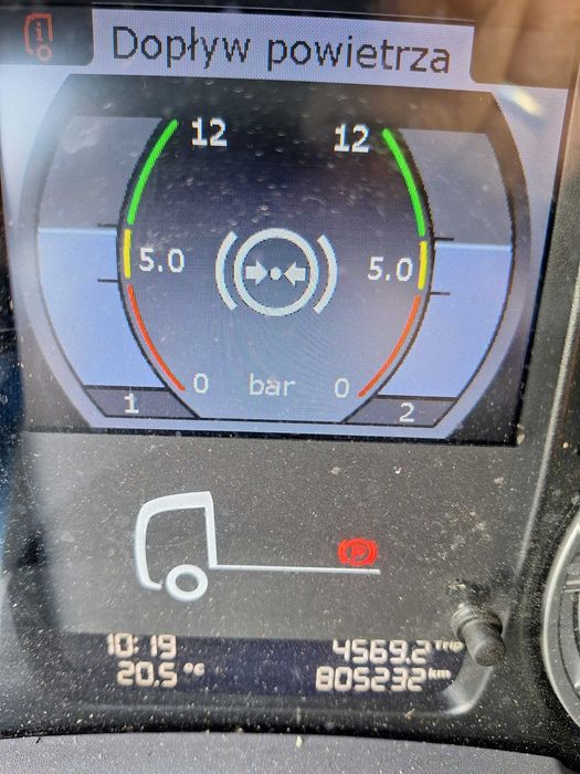 Ciągnik siodłowy DAF XF 480 z naczepą Wielton
