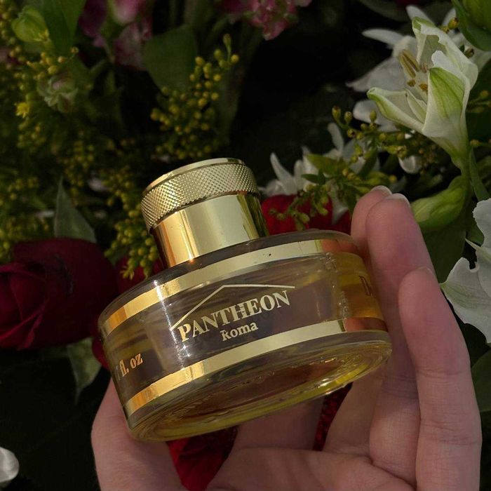Perfume com aroma de chocolate Dolce Passione by Pantheon Roma.