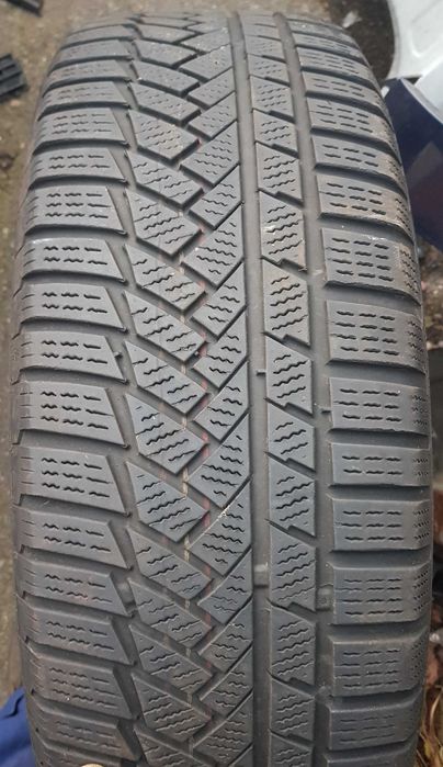 Komplet opon zimowych continental 215/60r18 23r tanio okazja
