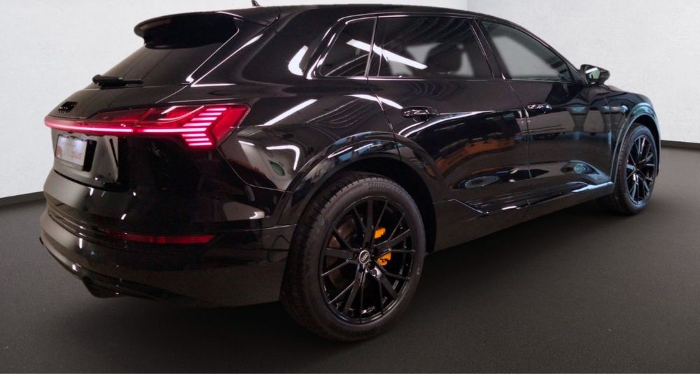 Audi e-tron E-TRON 55 2x S LINE BLACK EDITION/ACC/SIDE