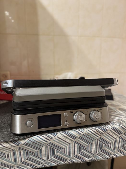 Гриль-барбекю DeLonghi MultiGrill CGH1012D