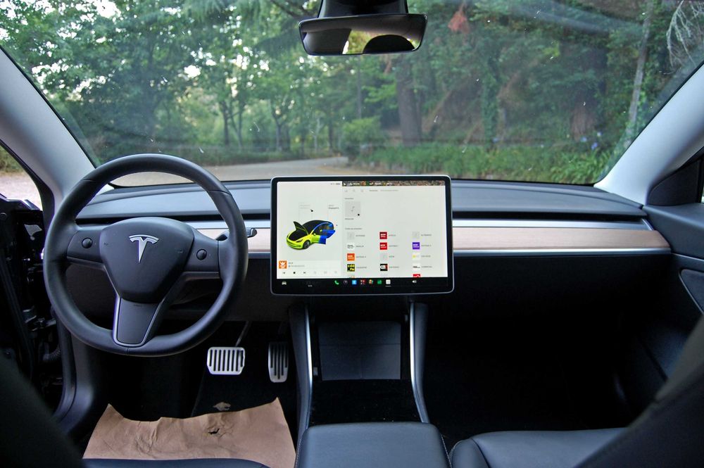 Tesla Model 3 — fotografia 7