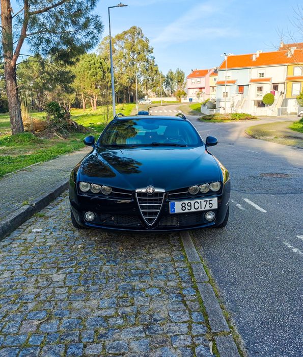 Alfa Romeo 159 Sportswagon 2.4 JTDm 200cv (única a  nível nacional)
