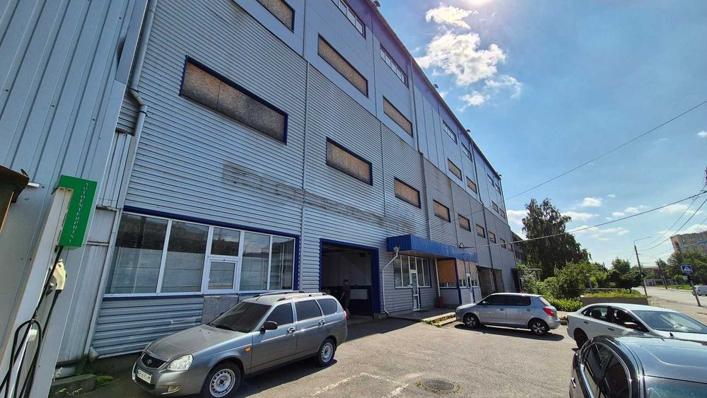 Продаж приміщення вільного призначення на Замості