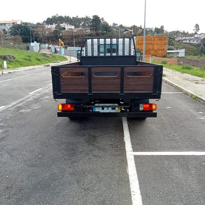 Disponível Toyota Dyna