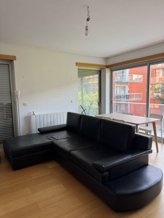 Vendo sofá com chaise longue
