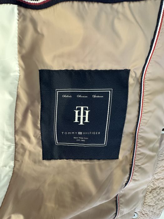 Пуховик жіночий Tommy Hilfiger s-m
