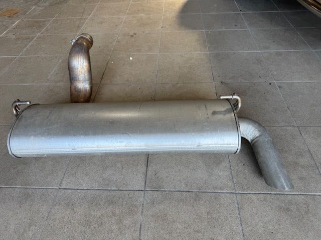 Tłumik Wrangler Jl Nowy