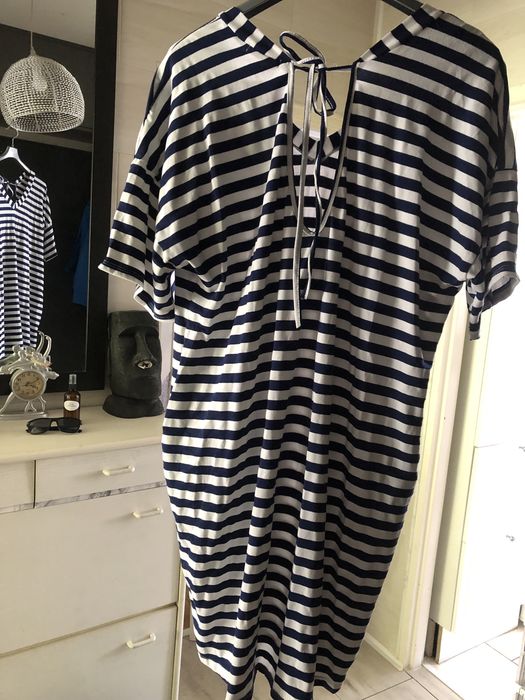 Sukienka letnia z kieszeniami oversize
