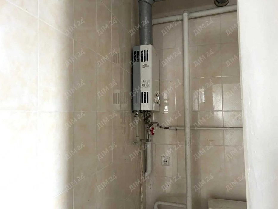 Два житлові будинки за 20 км від м. Полтава, Полтавський район