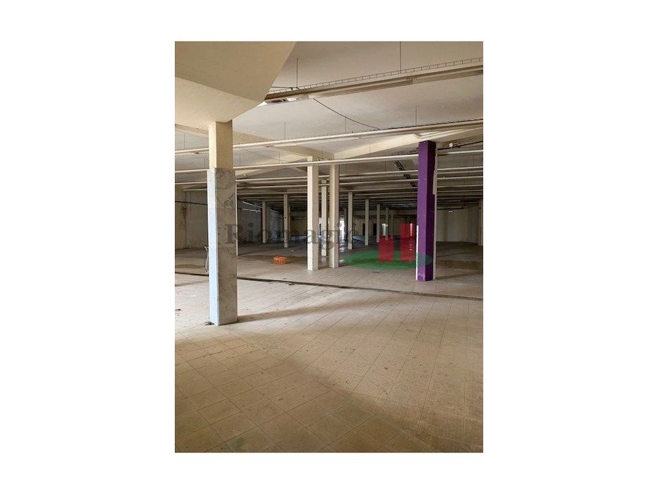 Loja c/Garagem - Marinha Grande