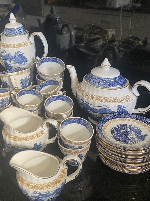 Serviço chá e café inglês 52 peças - Royal Tudor England