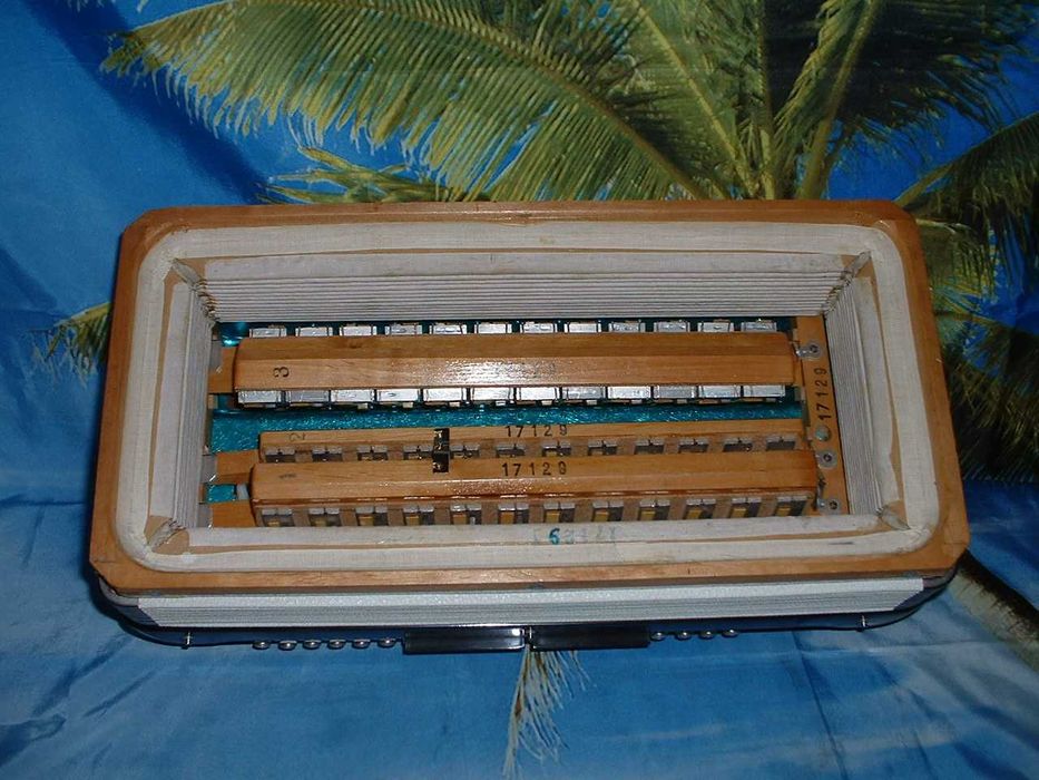 Avenda Acordeao G , N. 97