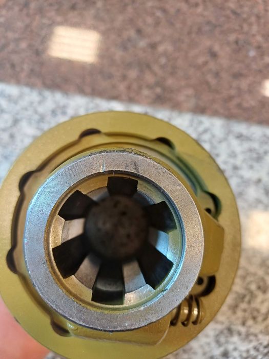 Sprzęgło przeciążeniowe (27x75) 6 frezów   Kardan 900Nm