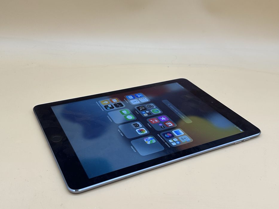 iPad air 2 64gb хороший стан