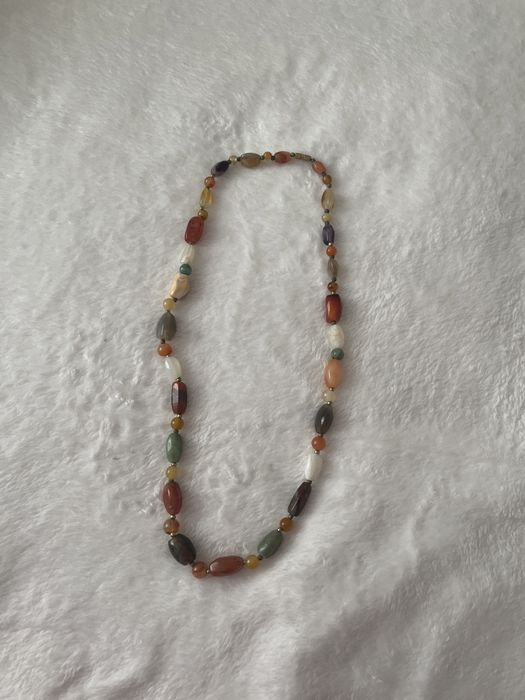 Бусы черно- белые, бижутерия