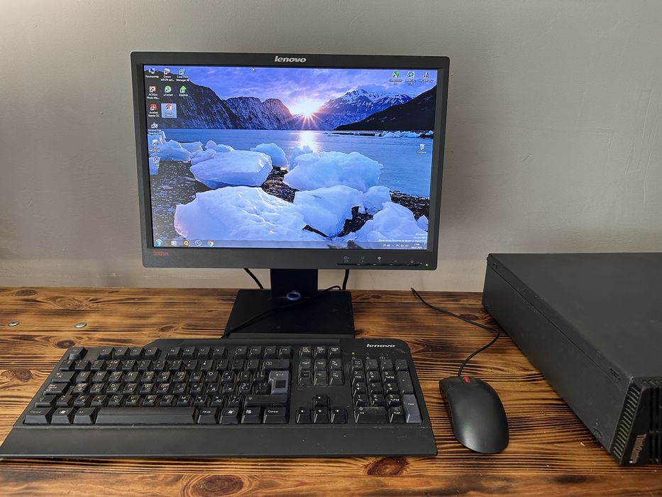 Комʼютер стаціонарний Lenovo think для дому/офісу