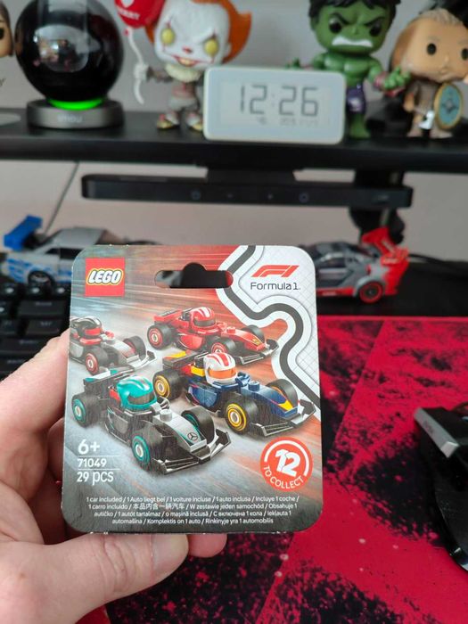 Lego F1 minifigures (71049)  McLaren, Red Bull, Aston Martin, Sauber.