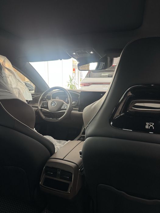 Продам byd han в топовой комплектации