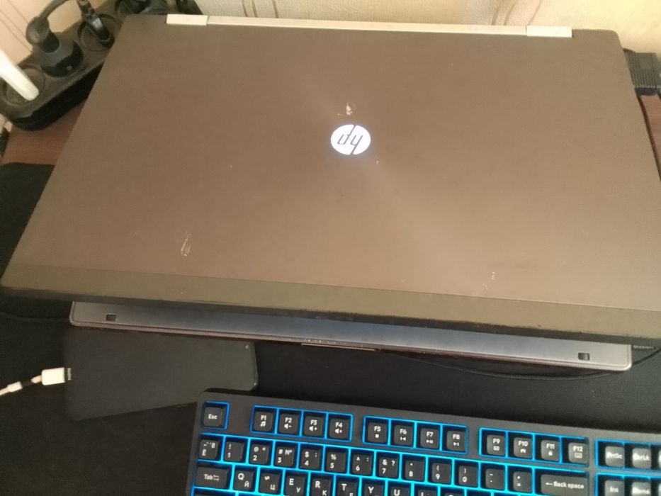 Продам ноут 8760w