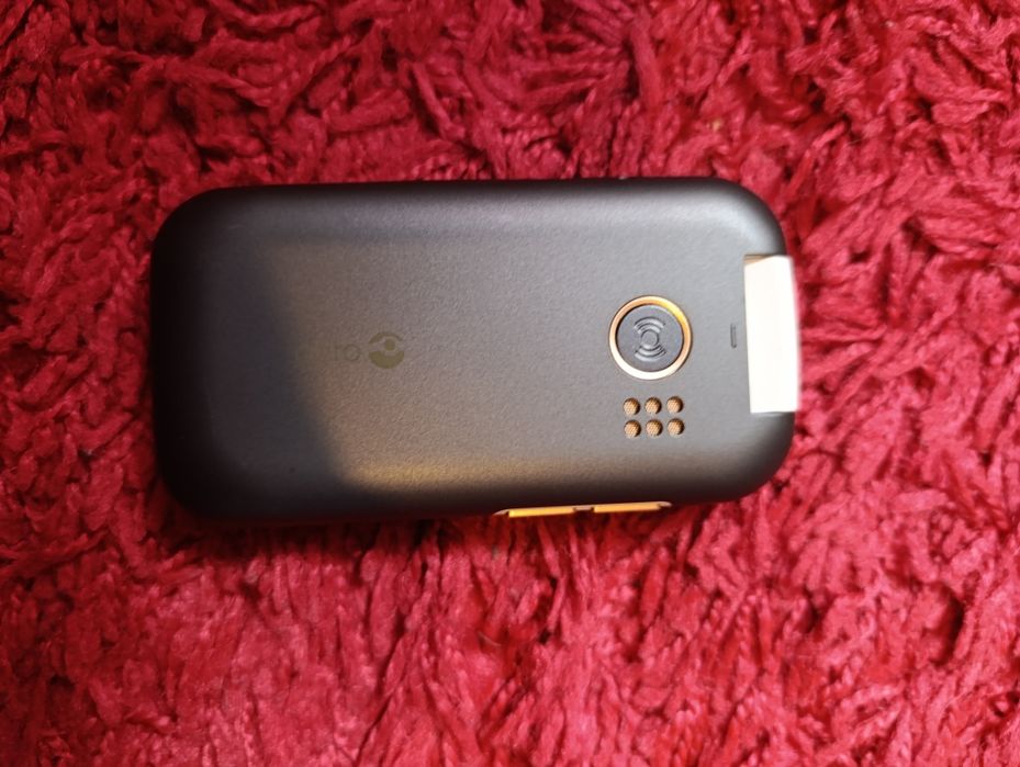 Телефон DORO   телефон Doro 7080 512MB/4GB 2 сімки з вай фай