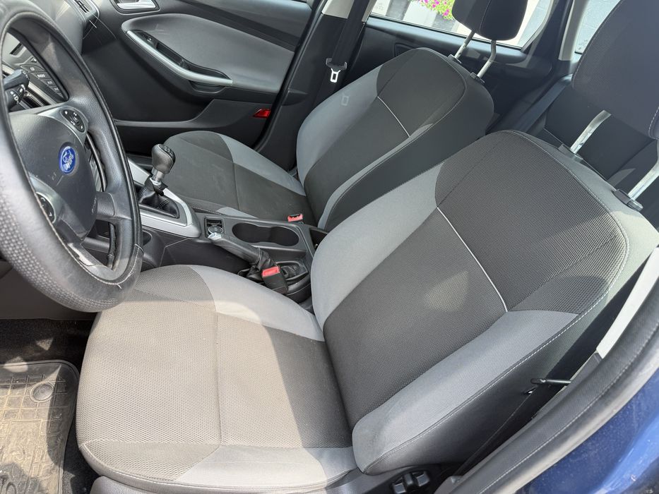 Ford Focus 2013r, 206tys km, klima, tempomat, czujniki parkowania