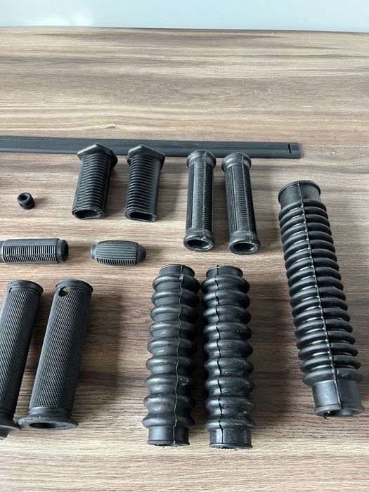 NOWY CZESKI KOMPLET JAWA 50 TYP 23 mustang WĄSKA guma zbiornika