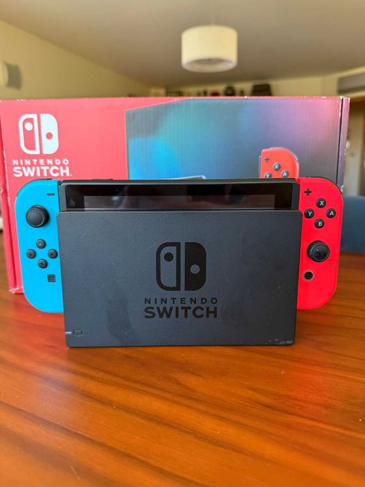 Nintendo Switch | Original Box | Excellent Condition!64751898722435121
