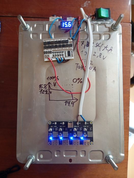 Повербанк на 27 ah часов самодельный.
