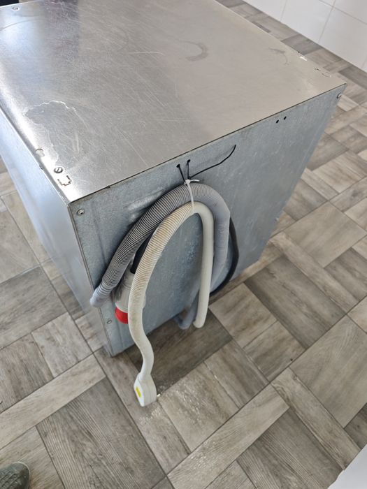 Професійна посудомийна машина Miele G8066