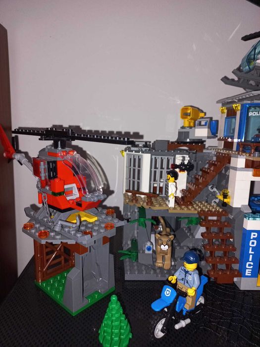 Set Lego 60174 Mountain Police headquarters