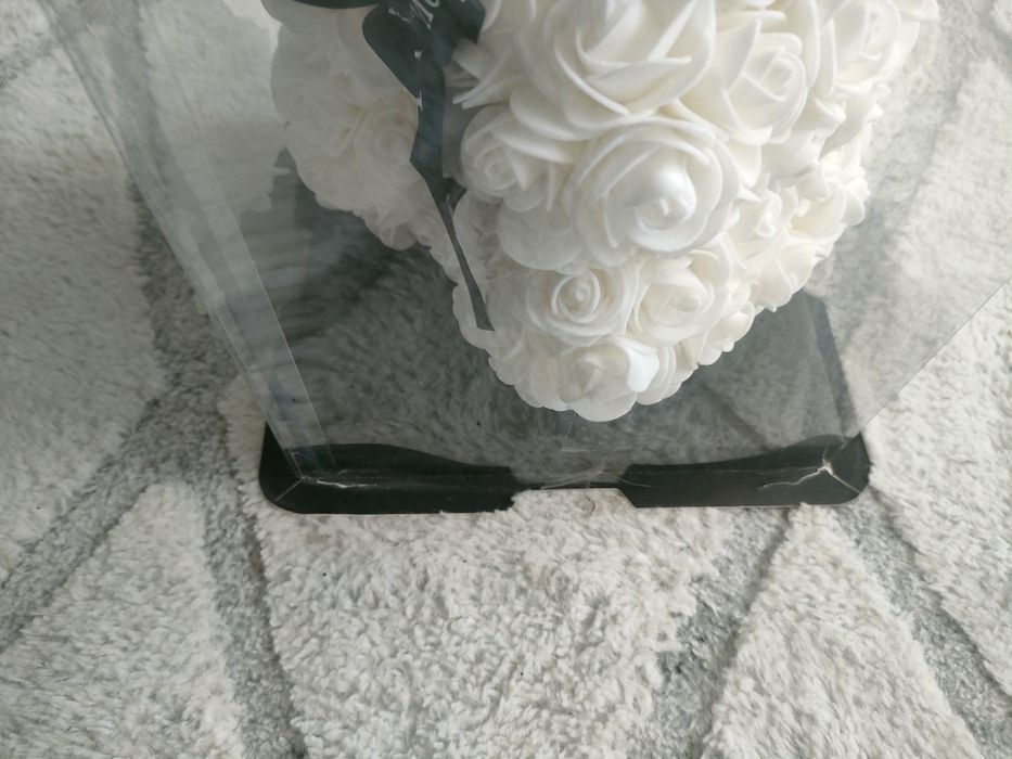 Misiu z róż biały