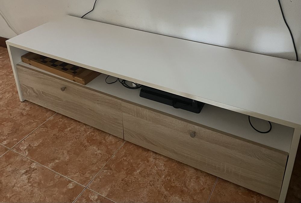 Movel tv em otimo estado