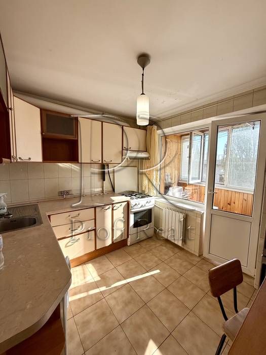 Продаж 1 кім.кв Зодчих/Курбаса/Жуля Верна/Тулузи/Руденка/Кільцева дорога/Борщагівка/Колоса/Симиренка
