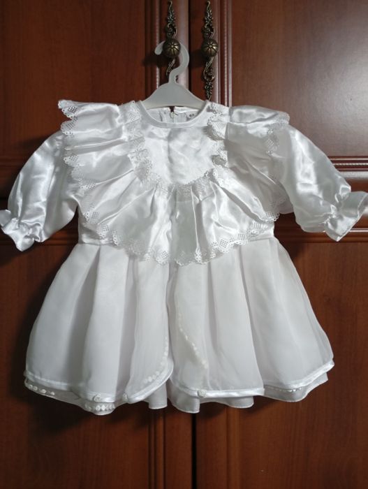 Красиве платечко на христини на  свято празник