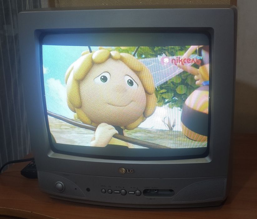 Телевізор LG CF - 14J50K