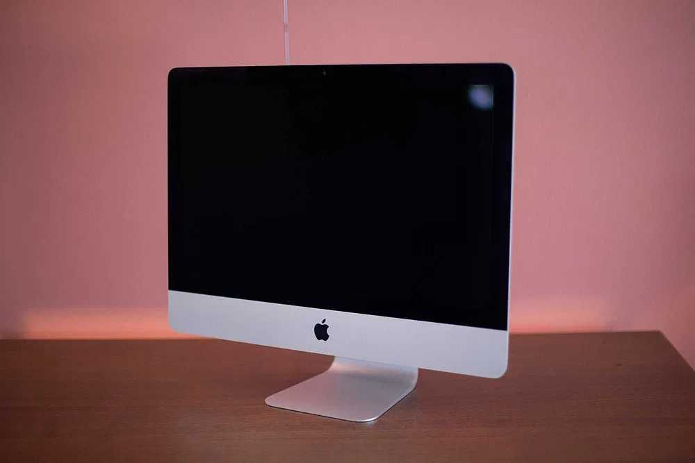 Apple iMac 21.5" Retina 4K - 2019 (i5 3.0/16GB/SSD/Radeon Pro Vega)
