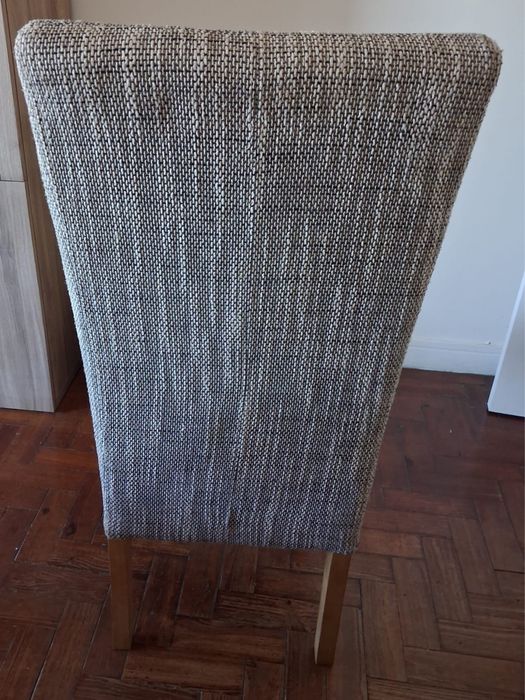 Mesa extensível + 4 cadeiras
