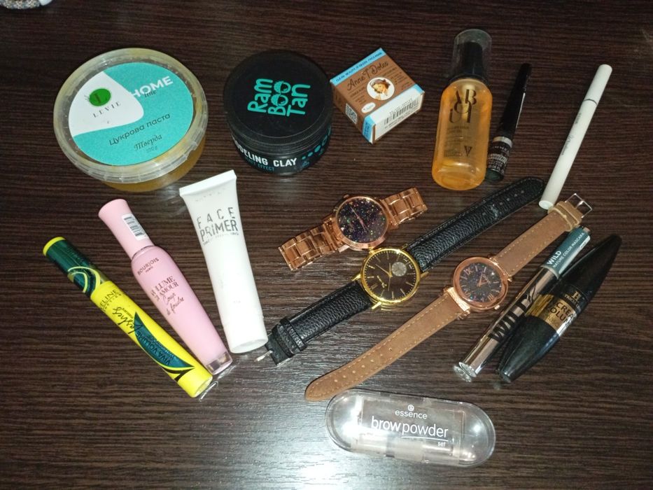 Продам лот різної декоративної косметики