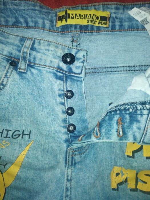 Продам джинсы унисекс фирмы mariano