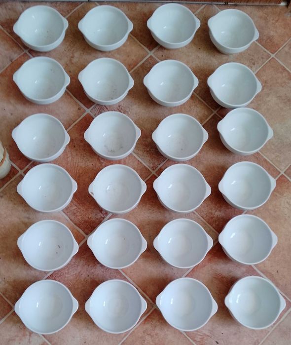 Miseczki bulionowki Lubiana