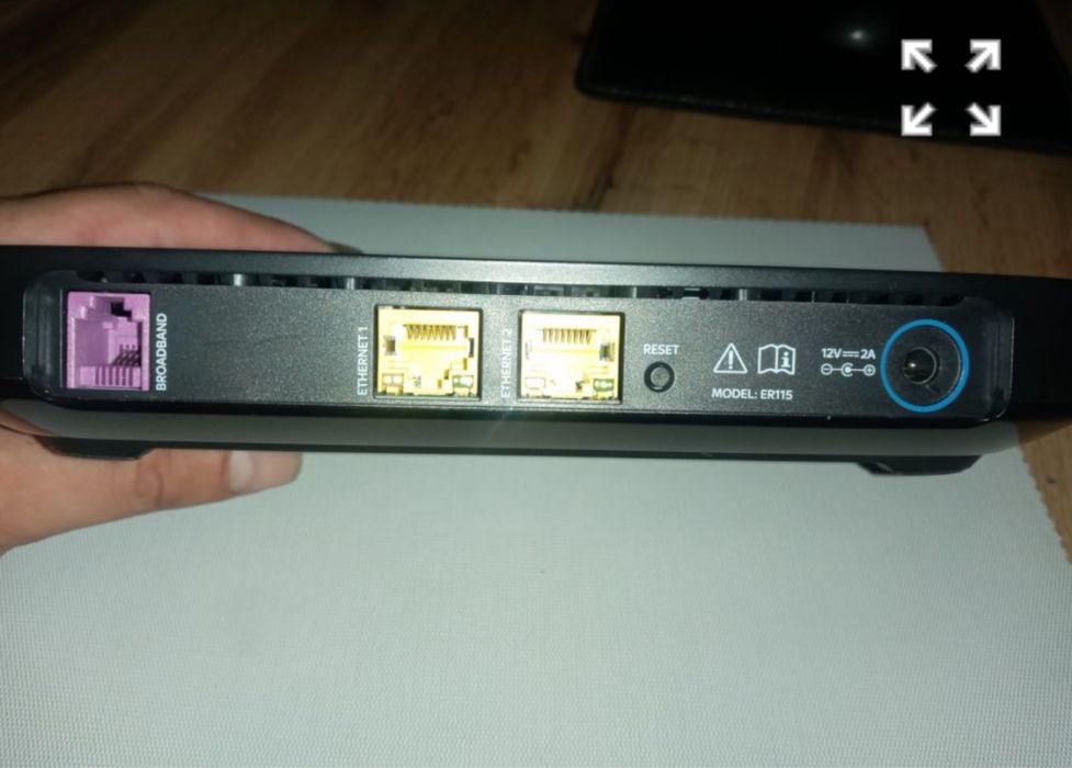 маршрутизатор роутер Sky Q Hub ADSL 2+