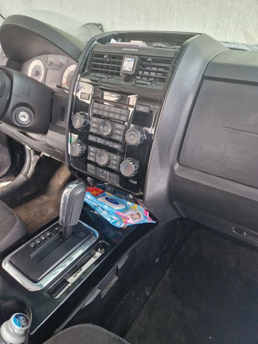 Автомобіль Mazda Tribute